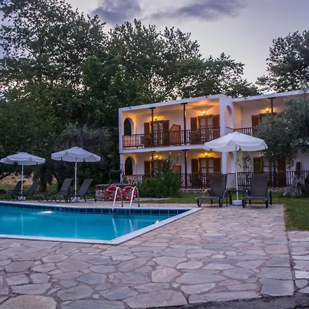 Paschalis Apartment *