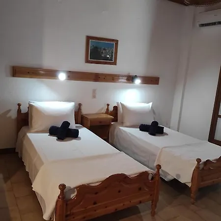 Paschalis Apartment *