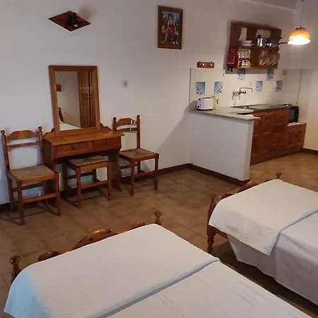 Apartment Paschalis *